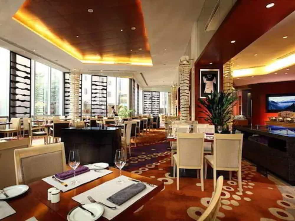 Beijing New Century Hotel Экстерьер фото