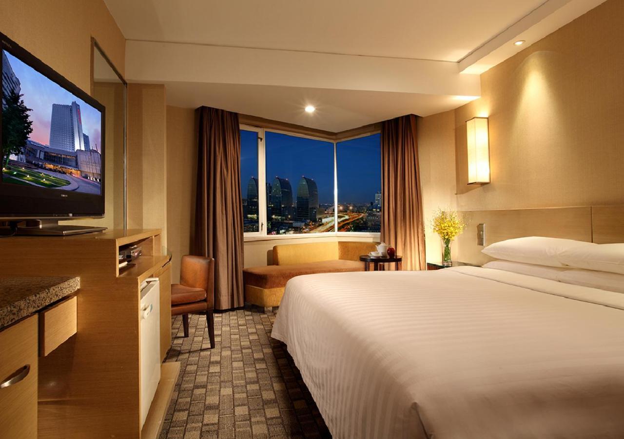 Beijing New Century Hotel Экстерьер фото