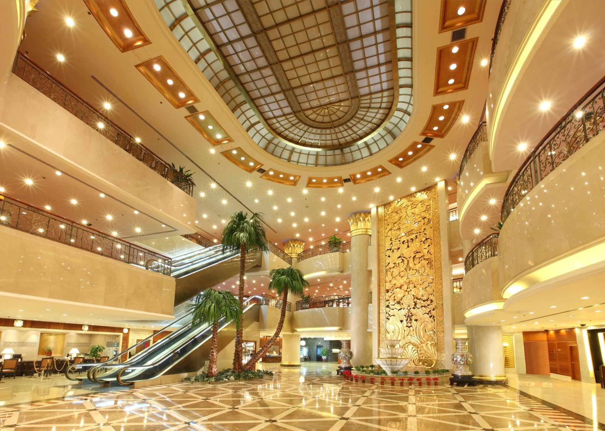 Beijing New Century Hotel Экстерьер фото