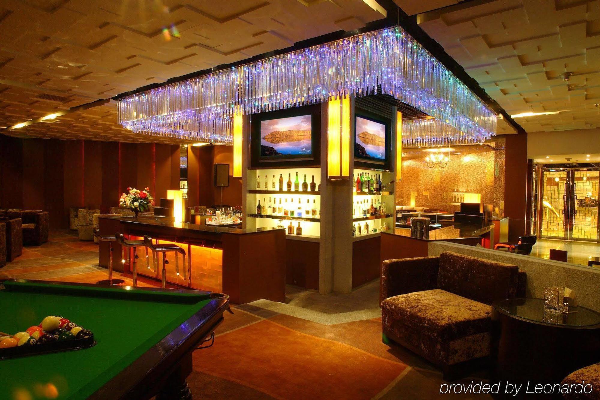 Beijing New Century Hotel Экстерьер фото