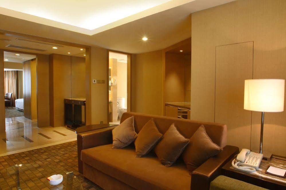Beijing New Century Hotel Номер фото